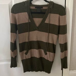 Women’s Hooded Sweater Size M